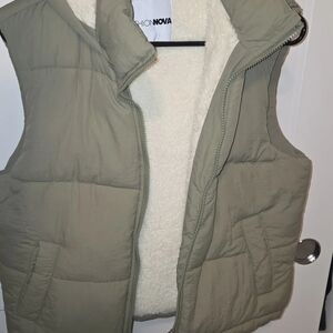 Fashion Nova Sage Puffer Vest